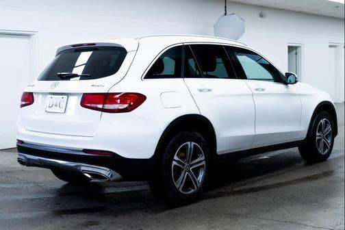 2017 Mercedes-Benz GLC 300 4MATIC