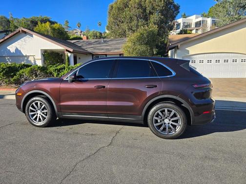 2019 Porsche Cayenne Cayenne