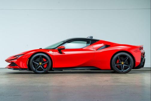 Rosso Corsa 2022 Ferrari SF90 Stradale