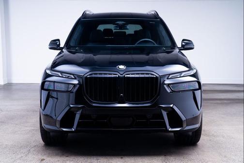 Black Sapphire Metallic 2025 BMW X7 xDrive40i