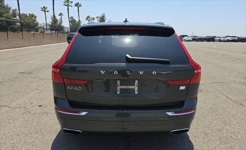 2021 Volvo XC60 Recharge Plug-In Hybrid T8 Inscription Expression