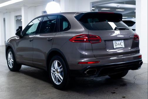 2016 Porsche Cayenne S