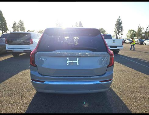 Vapour Grey Metallic 2025 Volvo XC90 Plug-In Hybrid T8 Plus 7-Seater