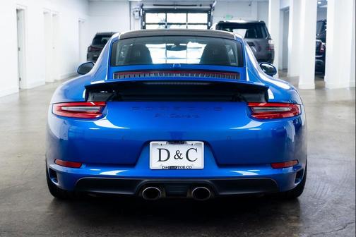 2017 Porsche 911 Carrera