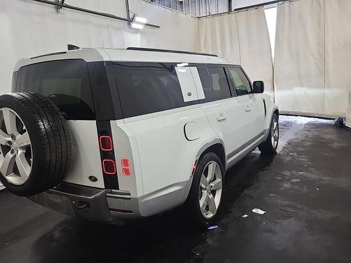 2023 Land Rover Defender 130 S