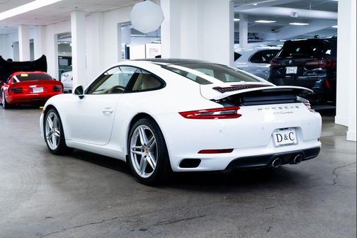 2017 Porsche 911 Carrera