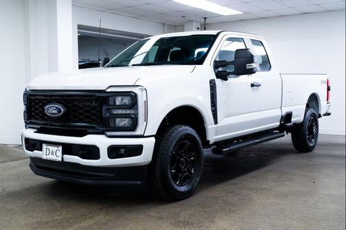 Oxford White 2025 Ford F-350 XL