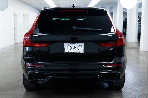 2024 Volvo XC60 Recharge Plug-In Hybrid T8 Ultimate Black Edition