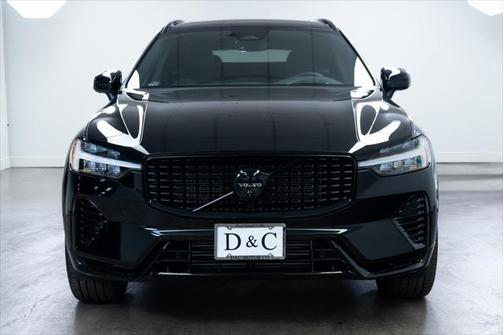2024 Volvo XC60 Recharge Plug-In Hybrid T8 Ultimate Black Edition