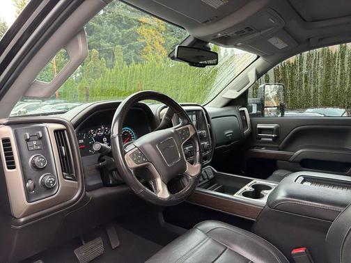2019 GMC Sierra 2500 Denali