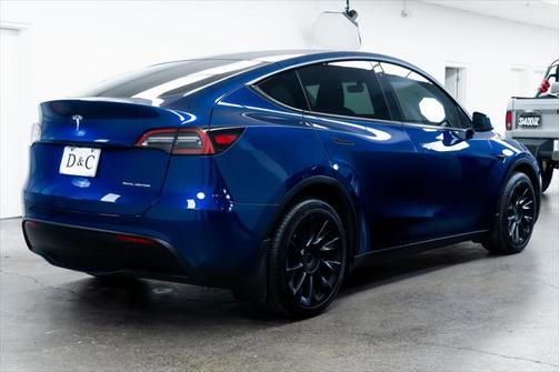 2023 Tesla Model Y Long Range Dual Motor All-Wheel Drive