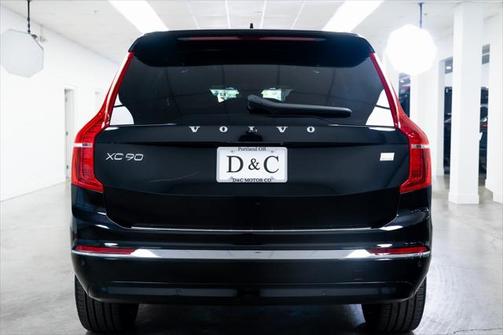 2024 Volvo XC90 Recharge Plug-In Hybrid T8 Plus Bright Theme 7-Seater