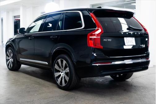 2024 Volvo XC90 Recharge Plug-In Hybrid T8 Plus Bright Theme 7-Seater