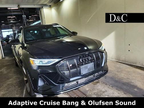 2022 Audi e-tron S Premium Plus