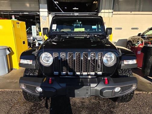 Black Clearcoat 2023 Jeep Gladiator Rubicon