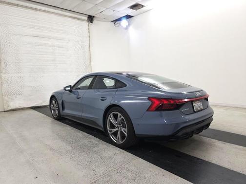 2022 Audi e-tron GT Prestige