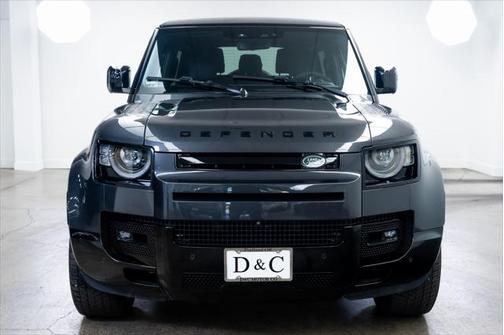 2023 Land Rover Defender V8