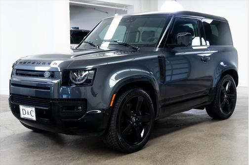 2023 Land Rover Defender V8