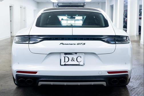 2023 Porsche Panamera GTS