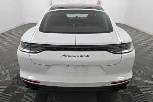 2023 Porsche Panamera GTS
