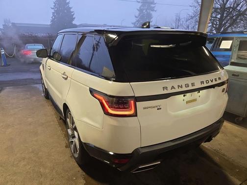 2022 Land Rover Range Rover Sport HSE Silver Edition