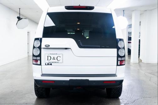2015 Land Rover LR4 Base