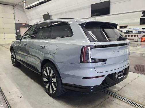 2025 Volvo EX90 Twin Motor Ultra