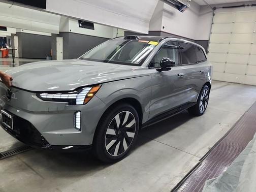 2025 Volvo EX90 Twin Motor Ultra