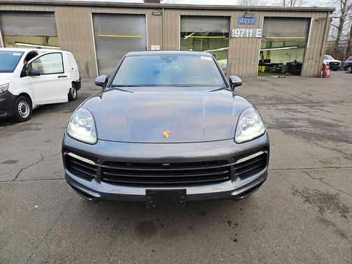 2023 Porsche Cayenne S