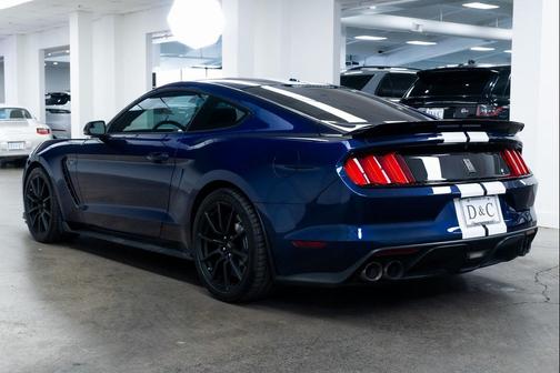 2018 Ford Shelby GT350 Base