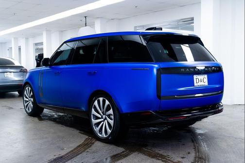 Velocity Blue SV Bespoke Ultra Metallic Satin 2025 Land Rover Range Rover P400 SE 7 Seat