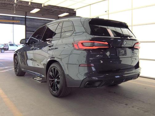 2022 BMW X5 PHEV xDrive45e