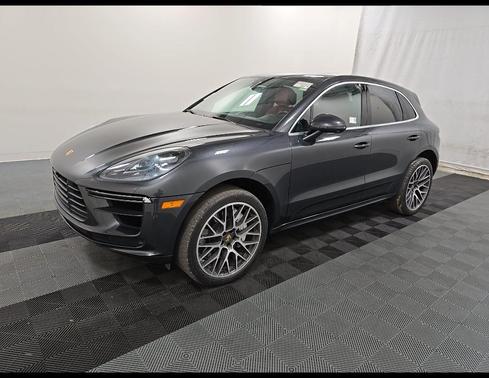 Volcano Grey Metallic 2021 Porsche Macan Macan Turbo