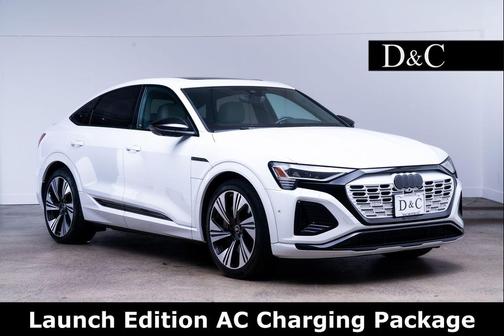 Glacier White Metallic 2024 Audi Q8 e-tron Prestige
