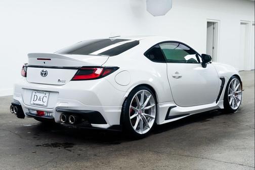 2025 Toyota GR86 Premium