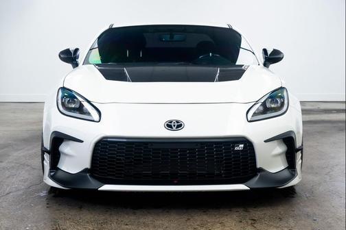 2025 Toyota GR86 Premium