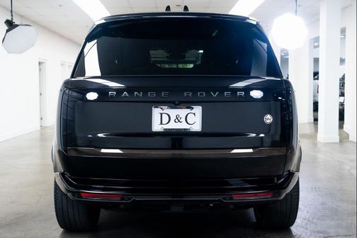 2023 Land Rover Range Rover SV