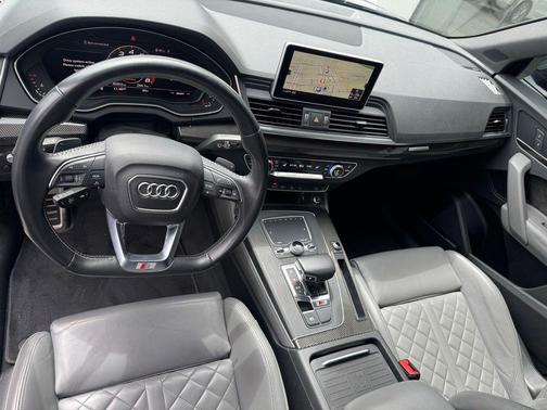 Navarra Blue Metallic 2020 Audi SQ5 3.0T Prestige