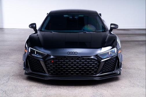 Mythos Black Metallic 2023 Audi R8 V10 GT RWD S tronic
