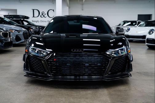 Mythos Black Metallic 2023 Audi R8 V10 GT RWD S tronic