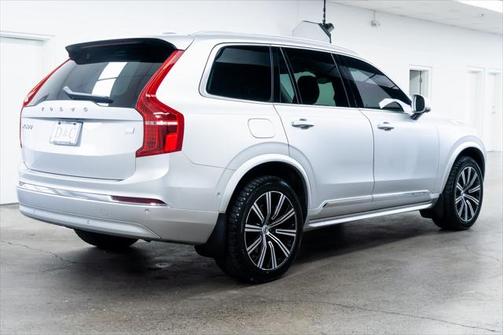 2022 Volvo XC90 Recharge Plug-In Hybrid T8 Inscription 6 Passenger