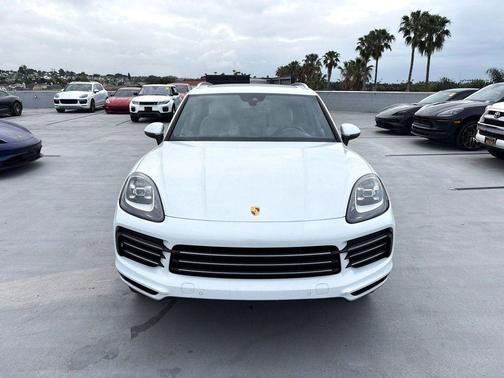 Chalk 2020 Porsche Cayenne S