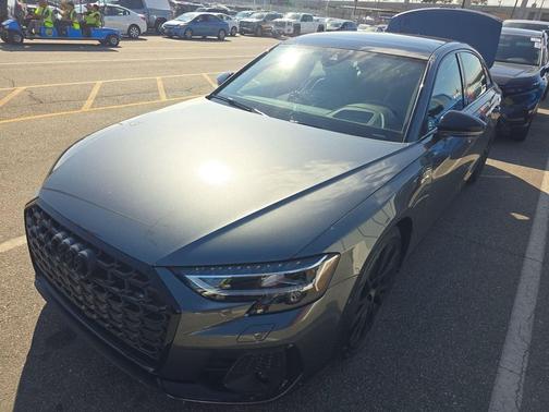 2025 Audi S8 4.0T