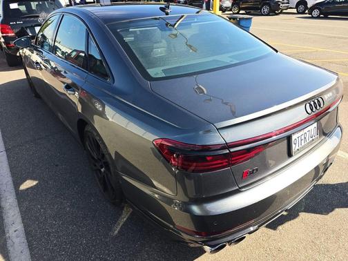 2025 Audi S8 4.0T