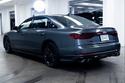 2025 Audi S8 4.0T