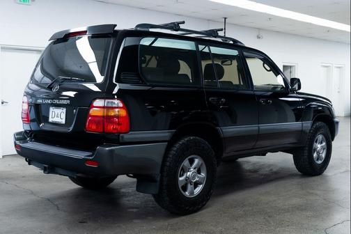 2002 Toyota Land Cruiser Base