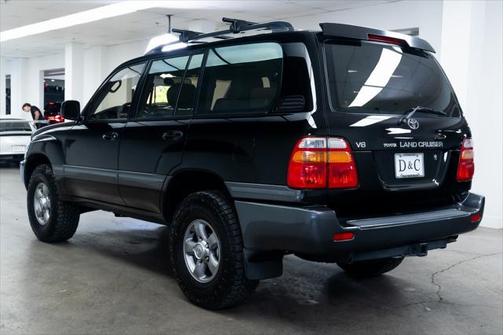 2002 Toyota Land Cruiser Base