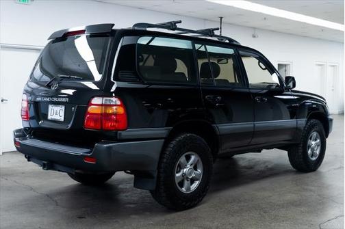 2002 Toyota Land Cruiser Base