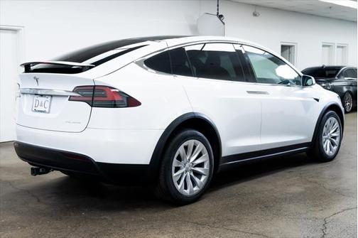 2021 Tesla Model X Long Range Dual Motor All-Wheel Drive
