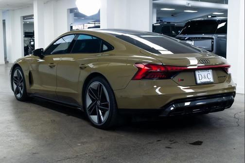 2022 Audi RS e-tron GT quattro